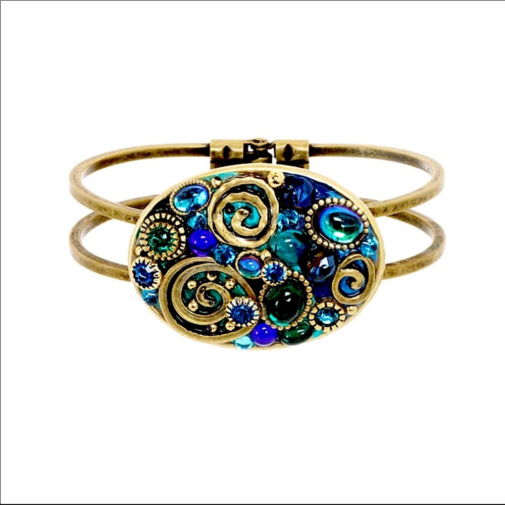 Oval Emerald Hinged Bangle